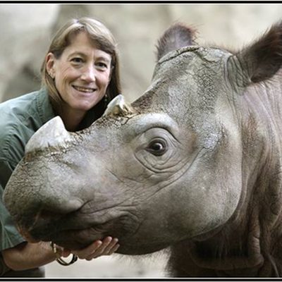Portrait of Dr Terri Roth